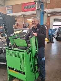 Intervento di meccanica su motore auto a Castelfranco Emilia